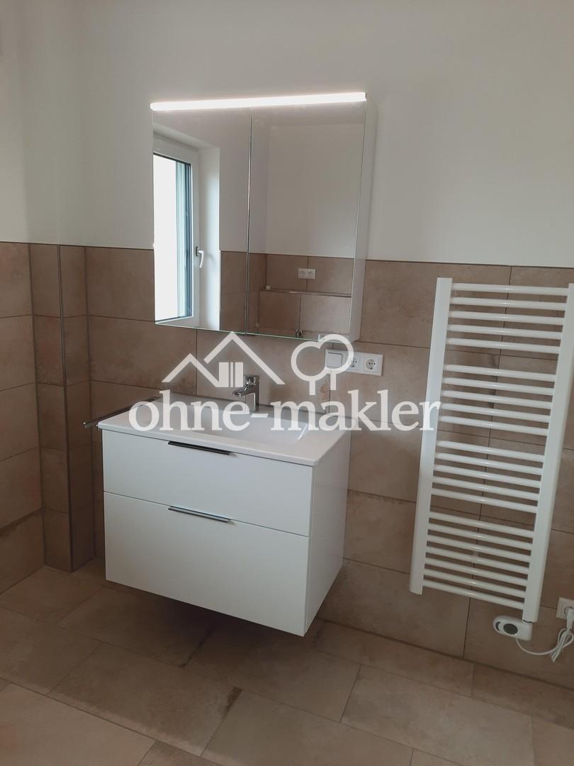 Neuwertige lichtdurchflutete 3-Zimmer-Wohnung mit Terrasse und Garten in Weng, Landkreis Landshut - Foto 4
