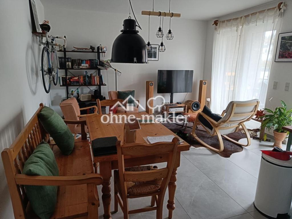 ,,Schöne,moderne, zentralgelegene 2- Zimmer Obergeschosswohnung´´ - Photo 1