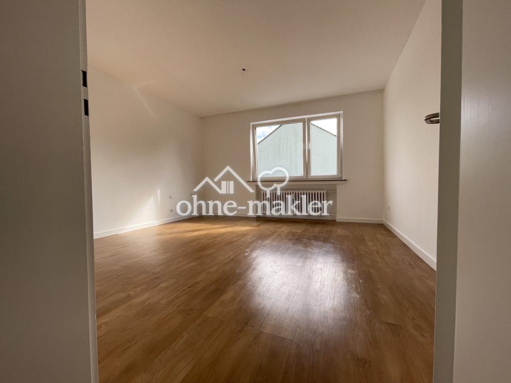 Sanierte 60qm Wohnung mit großen Balkon in Essen Bergerhausen an Einzelperson mittleren Alters - Foto 1