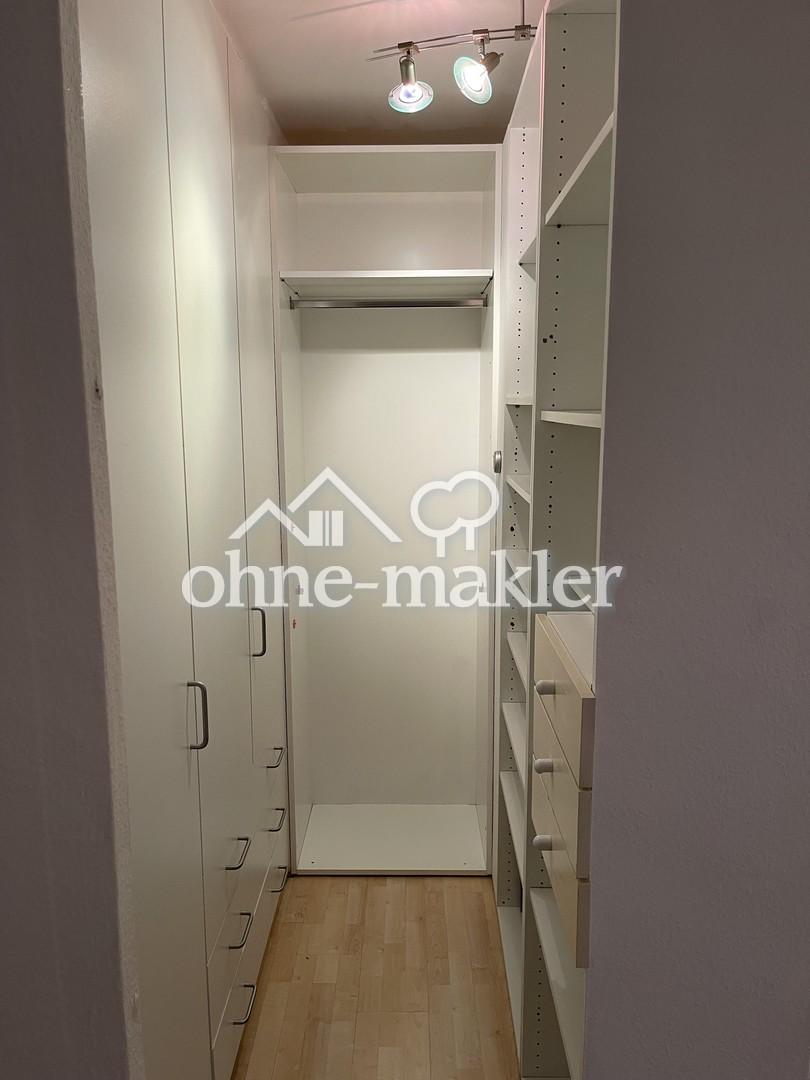 begehbarer Kleiderschrank