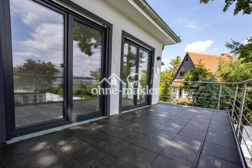Blick Balkon rechter Nachbar