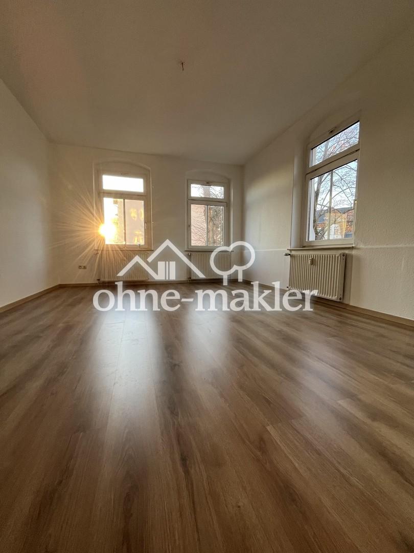 Erstbezug nach Renovierung - 5-Raumwohnung im 1. OG in ruhiger Lage - Photo 2