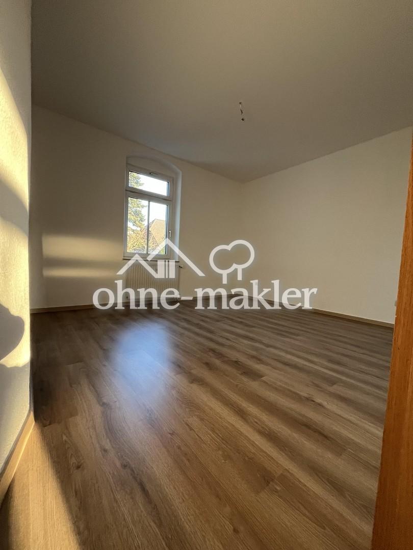 Erstbezug nach Renovierung - 5-Raumwohnung im 1. OG in ruhiger Lage - Photo 3