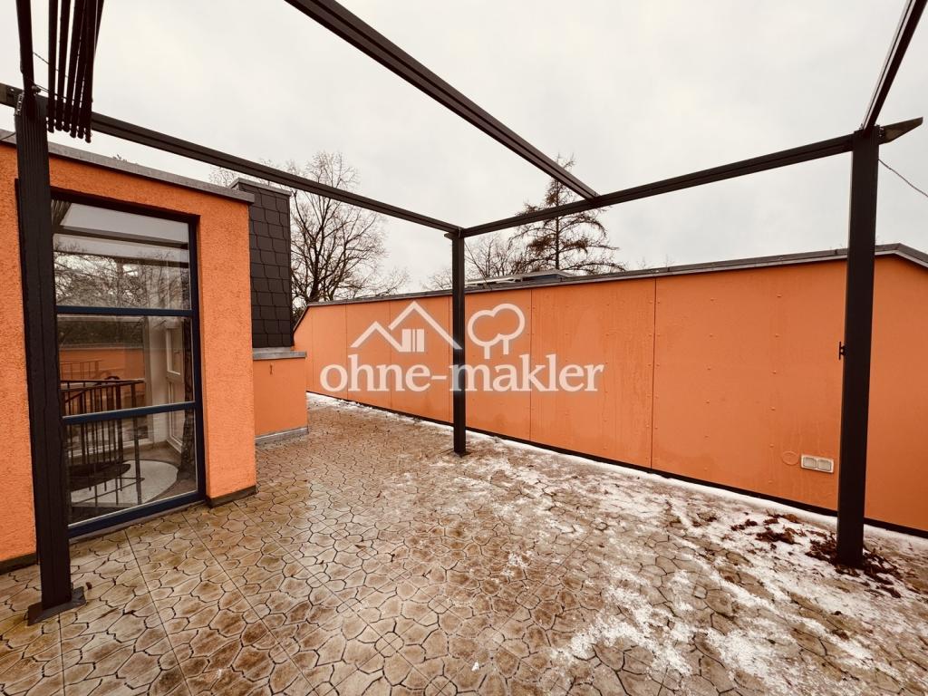 Helle DG-Wohnung mit großer Dachterrasse, Stellplatz & Nähe S-Bahn Hermsdorf - Photo 3
