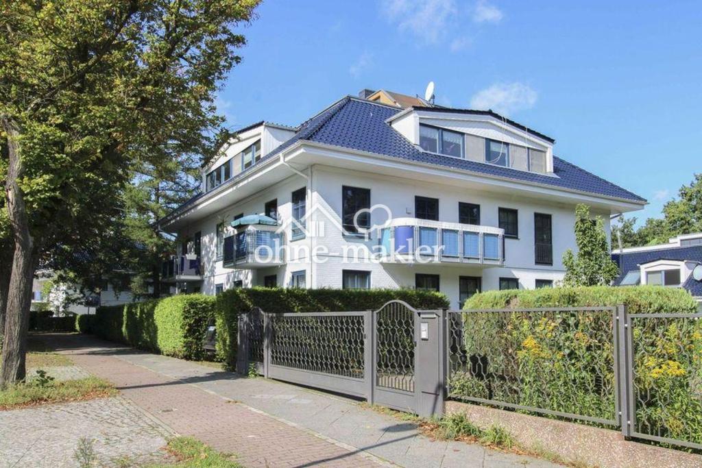 Bezugsfreie, helle 3 Zimmer Wohnung mit großer Dachterrasse, Stellplatz & Nähe S-Bahn - Photo 5