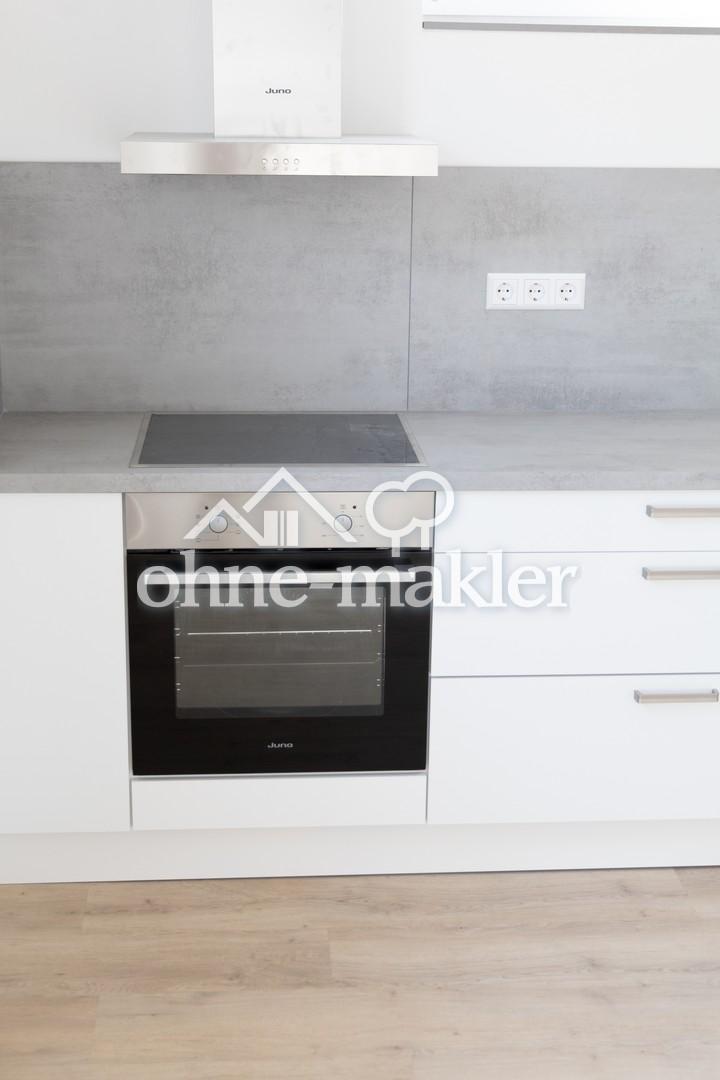 Sanierte 2.5-Zi-Wohnung mit Einbauküche, Terrasse, Garten + Gartenhütte in Waldstetten - Photo 4