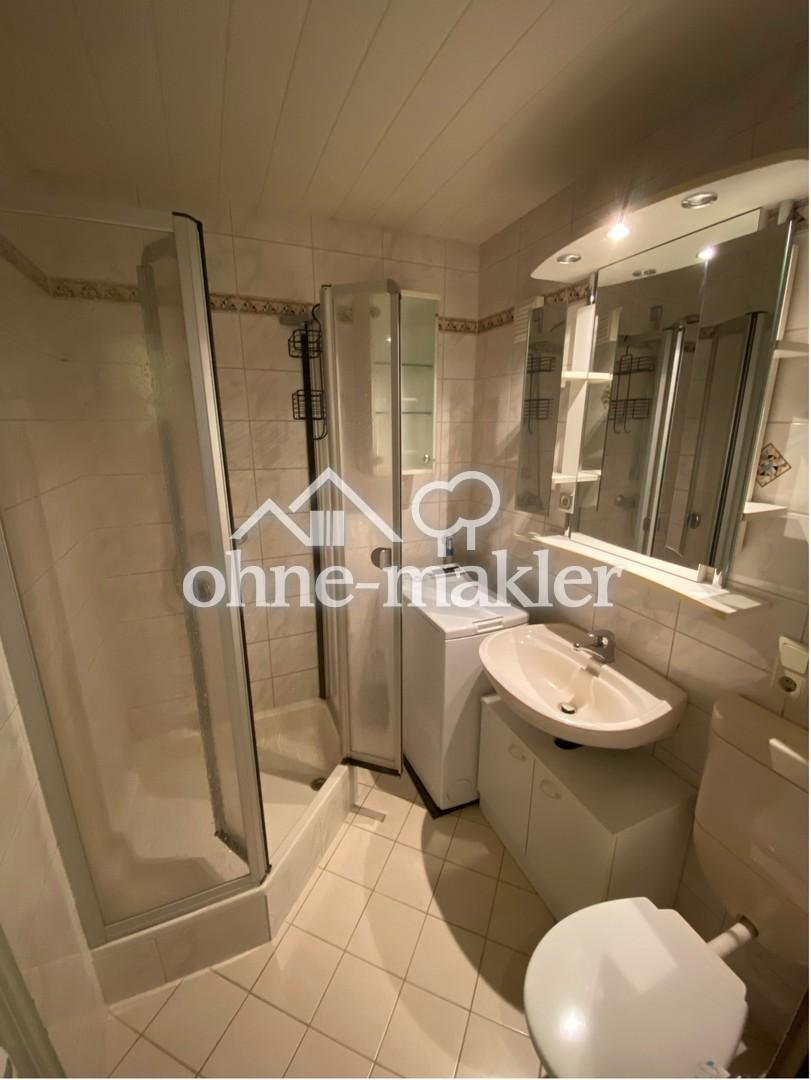 Helle 2-Zimmer-Wohnung mit großer Loggia, Einbauküche und Weitblick - Photo 4