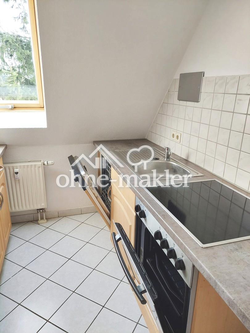 Hübsche kleine 3 Zimmer WE mit Einbauküche im DG - Foto 1
