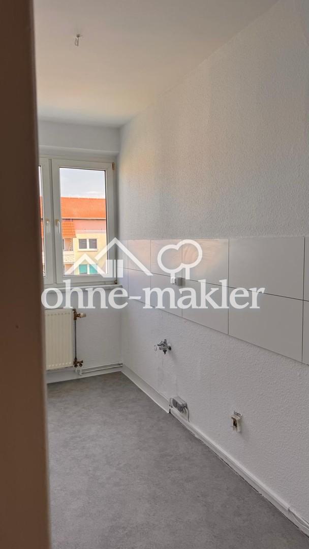 322 € | 69 qm | 4 ZKB Balkon | Günstige Fernwärme - Foto 2