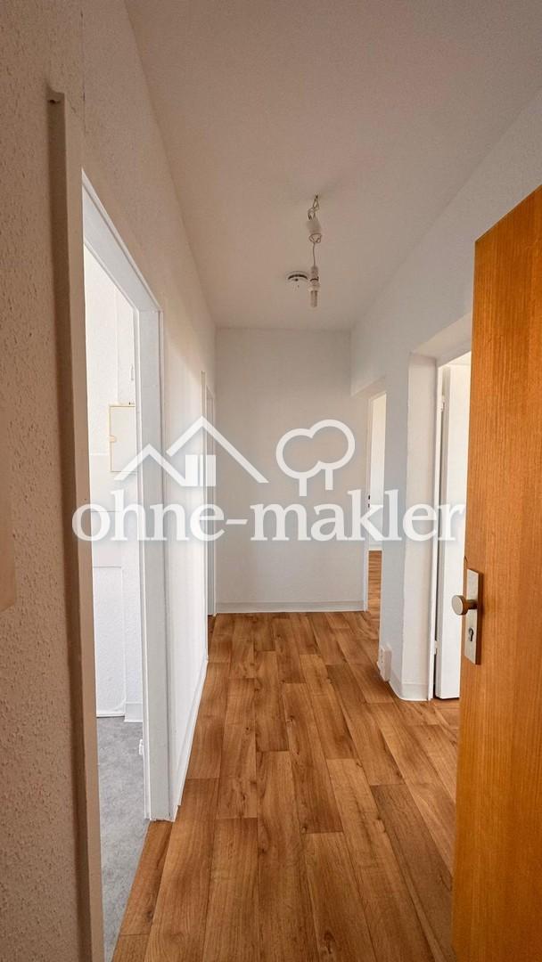322 € | 69 qm | 4 ZKB Balkon | Günstige Fernwärme - Foto 4