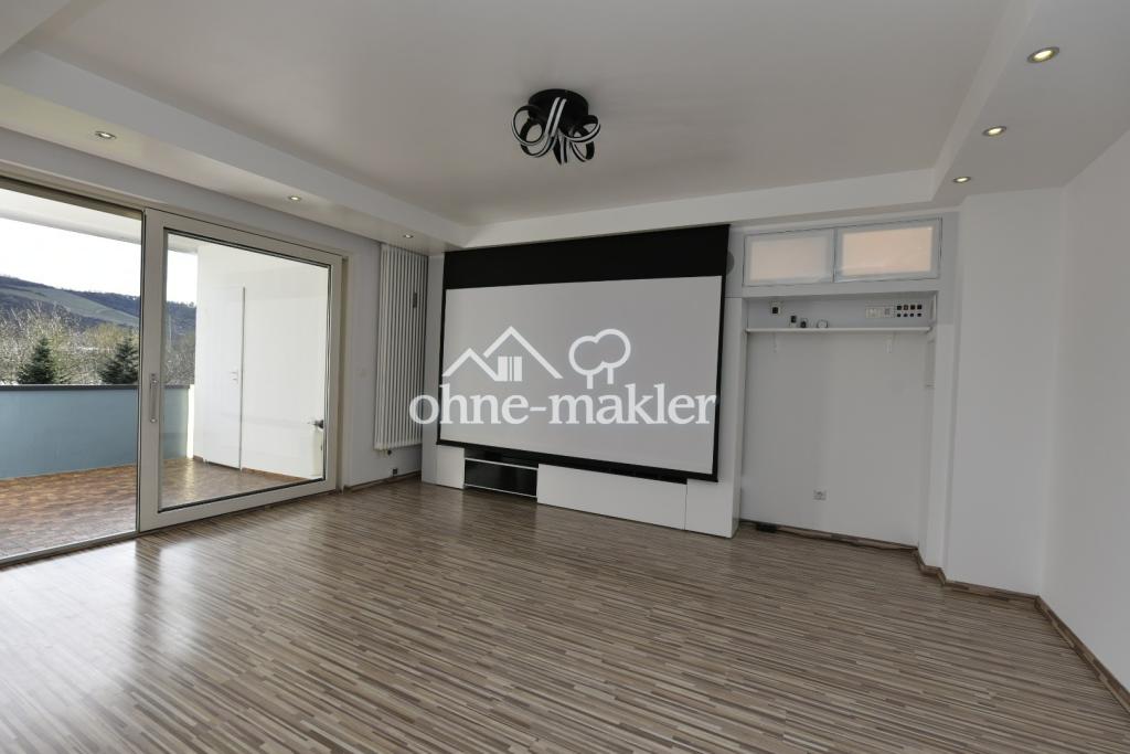 Hochwertig sanierte 2-Zimmer-Wohnung mit Moselblick, Balkon & Terrasse (Möbeliert) - Photo 3