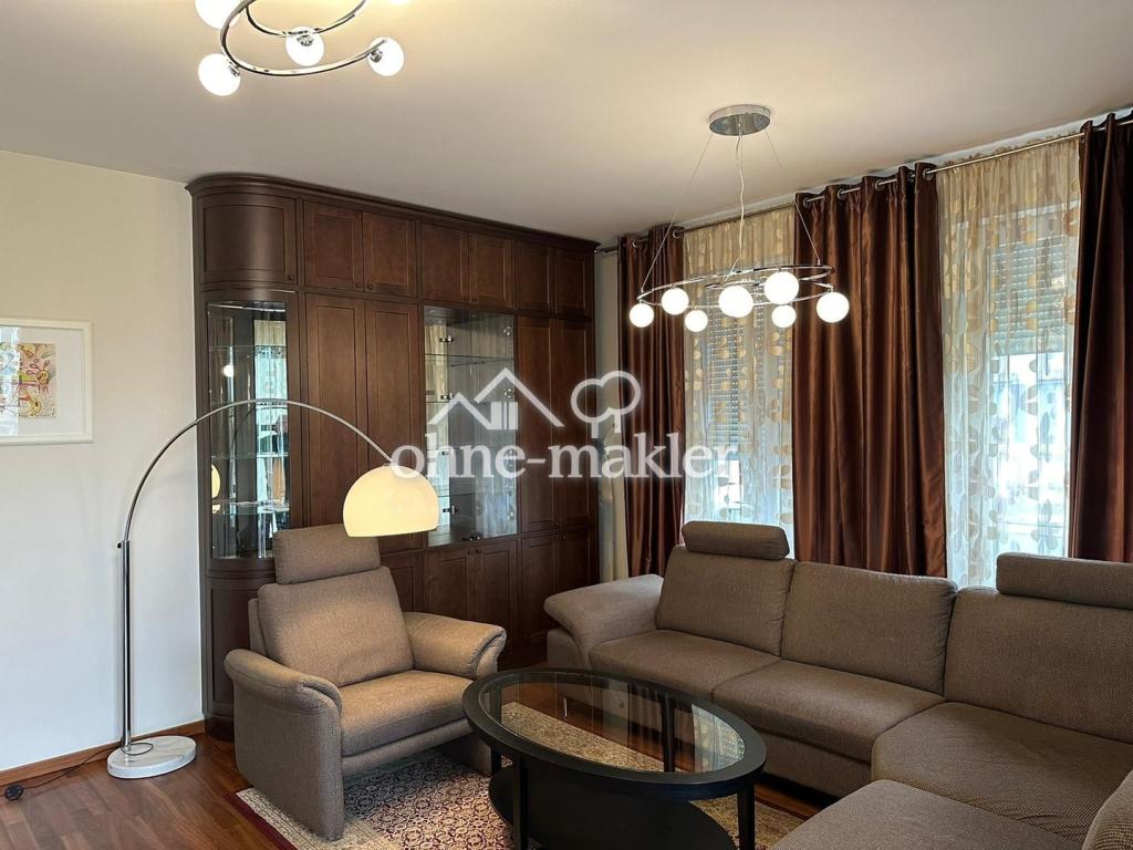 4 Zimmer Wohnung in einer Stadtvilla in Schmargendorf, Fußbodenheizung, Terrasse, 2 TG Stellplätze - Foto 3