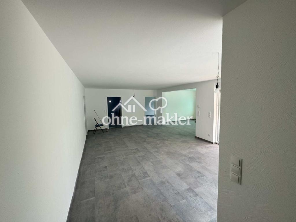 Erdgeschoss Wohnung von 3 ZKB (ca. 130 m2) - Foto 1