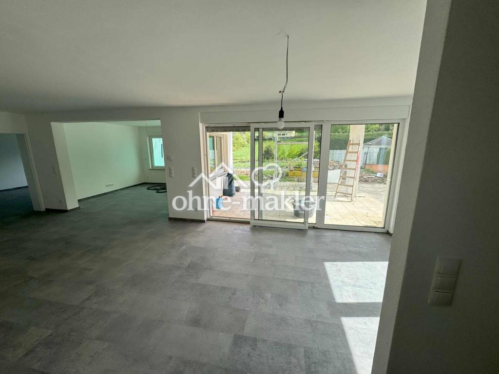 Erdgeschoss Wohnung von 3 ZKB (ca. 130 m2) - Foto 2