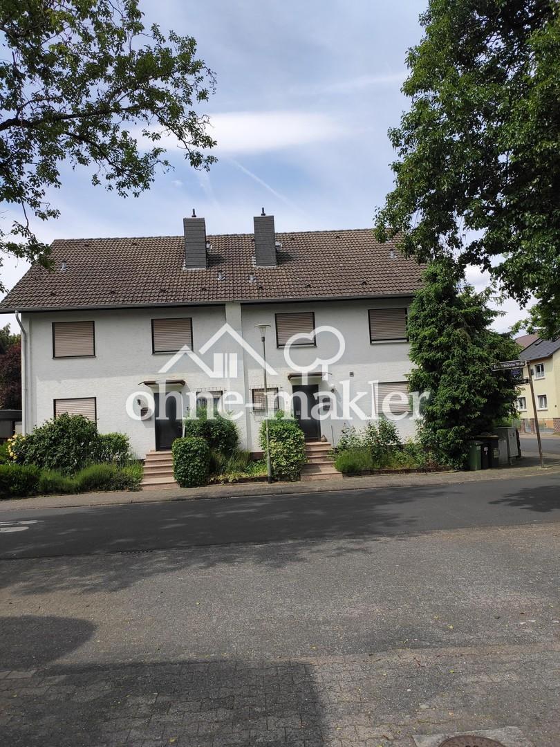 rechte Doppelhaus Hälfte