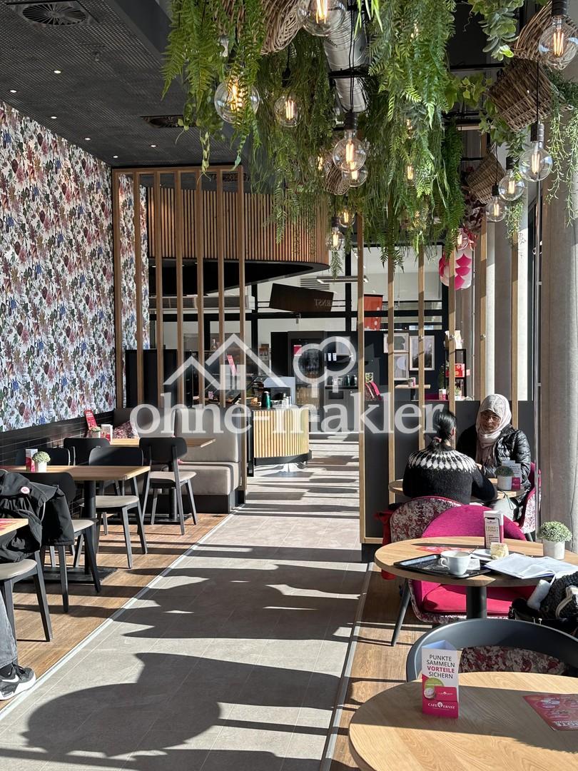 Cafe 50 m 