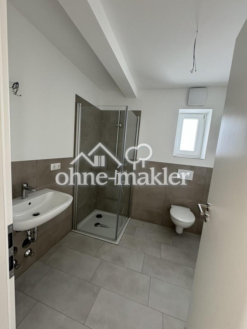 NEUBAU Effizienzhaus 40 - hochwertige 2-Zimmer Wohnung mit Balkon & Domblick in Regensburg-Steinweg - Foto 1