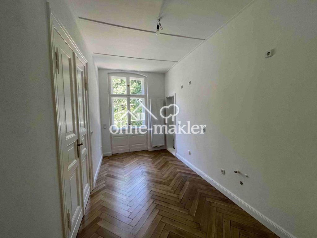 Küche Blick zum Balkon