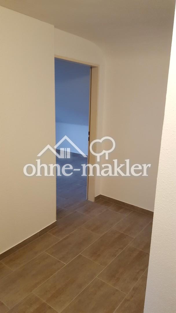 Sehr schöne renovierte Dachgeschoss-Wohnung 1,5 ZKB - Photo 5