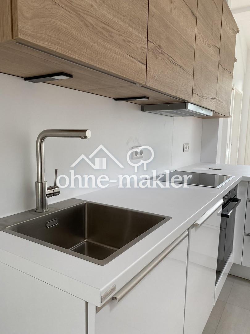 Wunderschöne Dachgeschosswohnung mit Blick auf den See - Foto 3