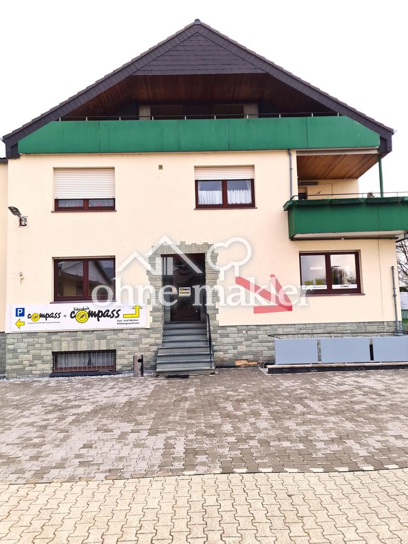 Zugang Büro UG 