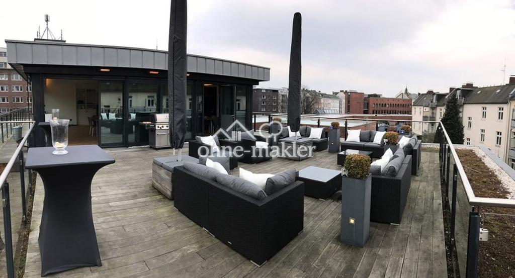 Dachterrasse mit Polstern