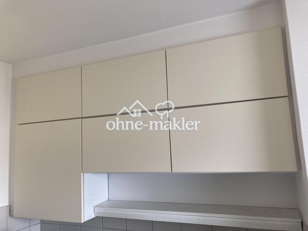 zentrale und verkehrsberuhigte Lage teilmöblierte Penthouse Perle direkt am Wilhelmsplatz mit Aufzug - Photo 4