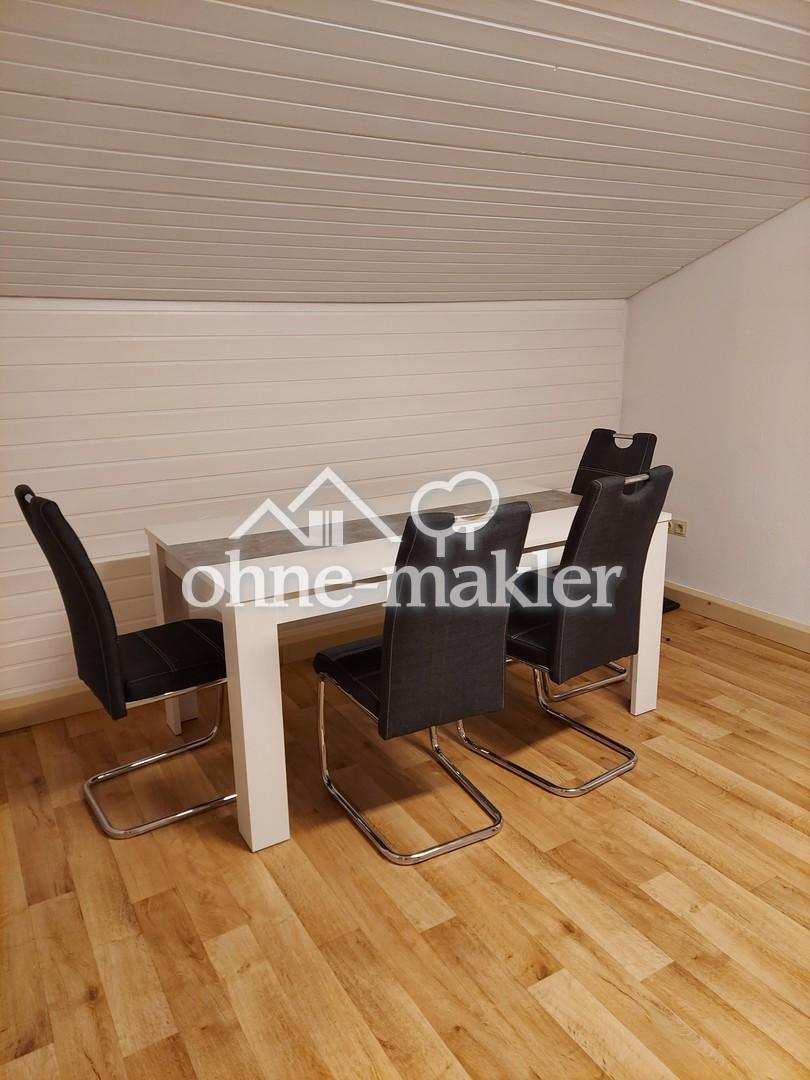 Helle 2,5-Zi-DG-Wohnung mit großer Wohnküche in ruhiger Waldrandlage – 5 Min nach Heidenheim - Foto 1