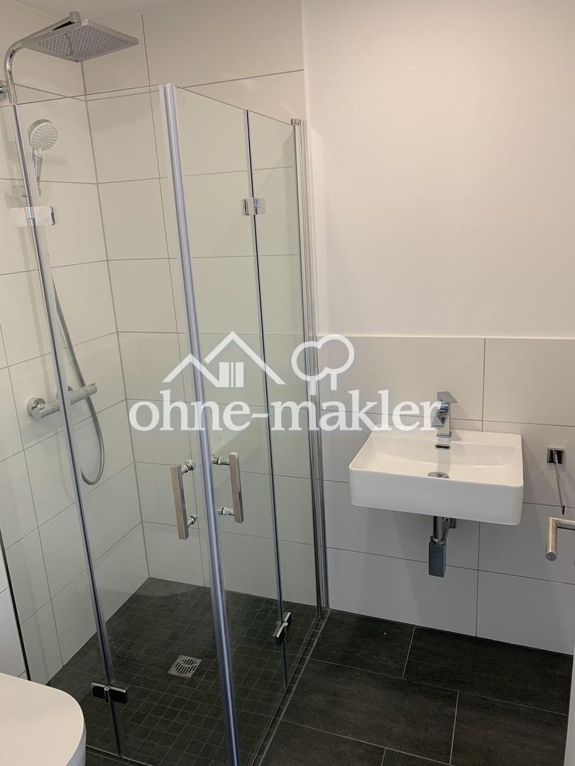 Premium 3-Zimmer-Wohnung mit 2 Balkonen, tollem Ausblick und EBK in Feldrandlage! A+ - Photo 5