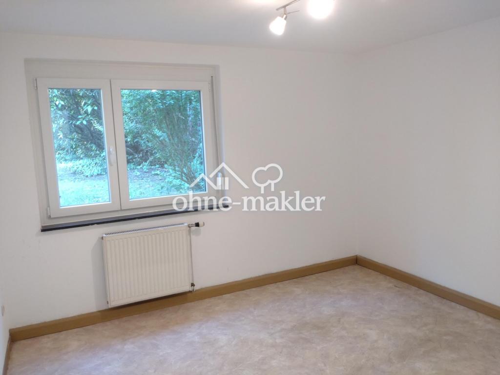 Schlafzimmer, UG