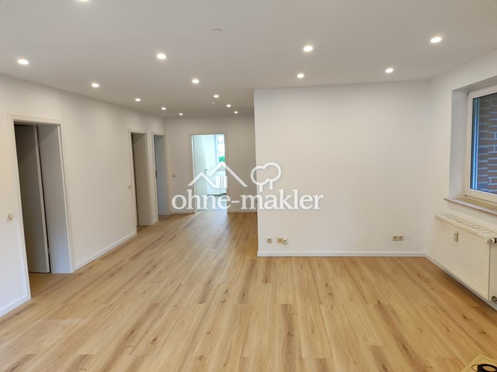 Terrassenblick ins Wohnzimmer