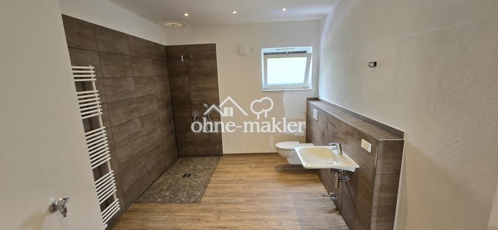Schöne 2,5 Zimmer Wohnung mit Terrasse & Garten / Rollstuhlgerecht - Foto 2
