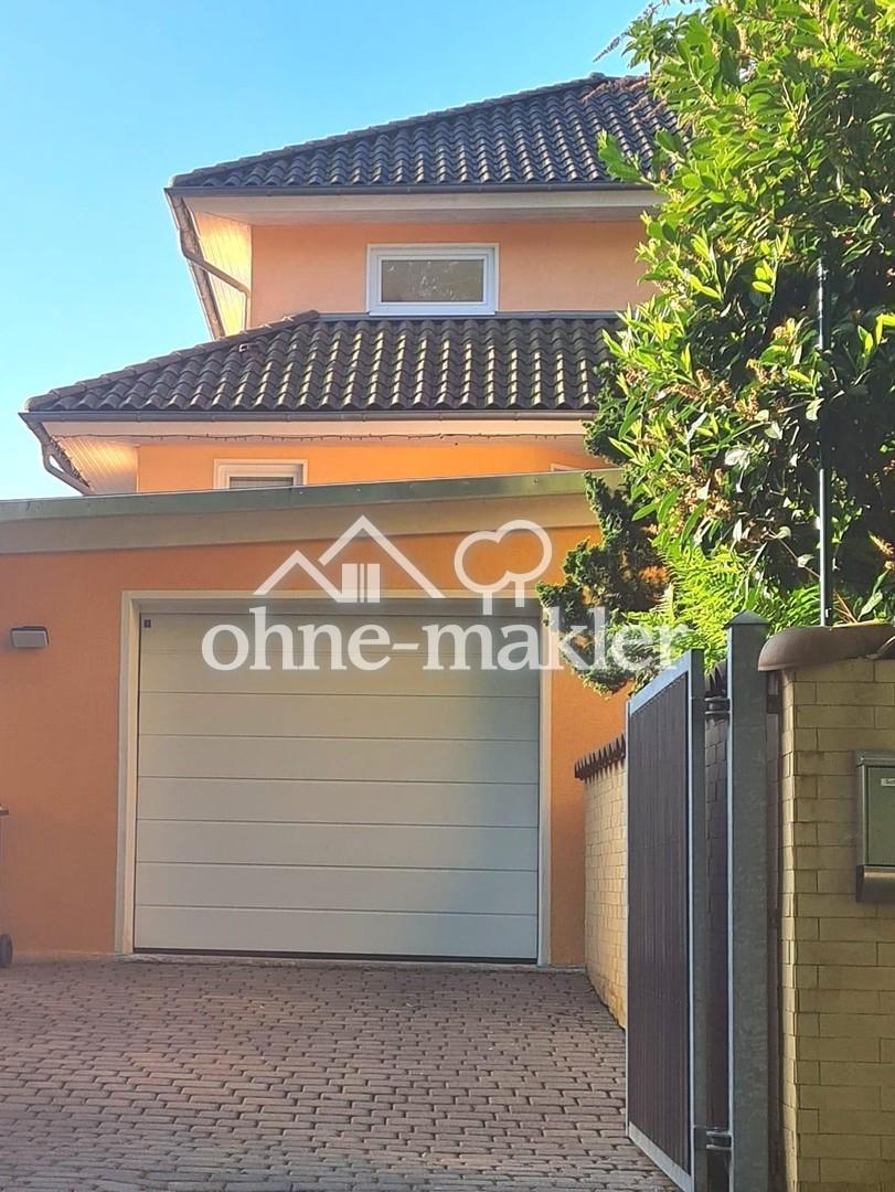 Garage und Carport