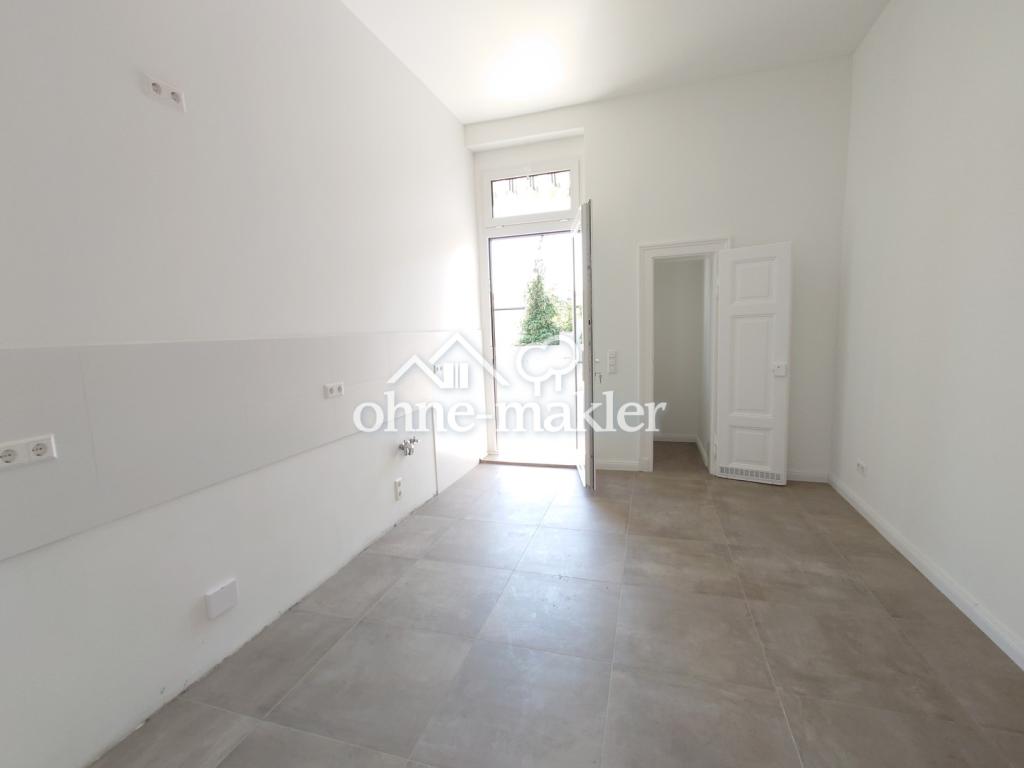 Repäsentative Altbauwohnung top modernisiert mit Balkon - Photo 2