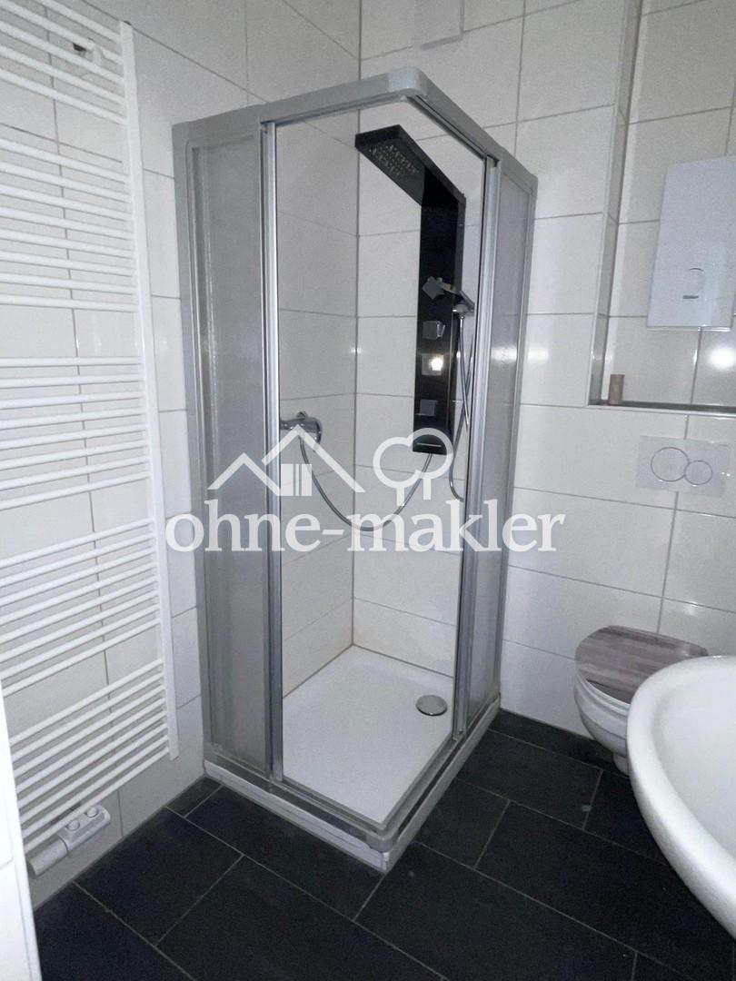 Zentral gelegene Wohnung für Singels und Paare in der Bottroper- Innenstadt - Foto 2