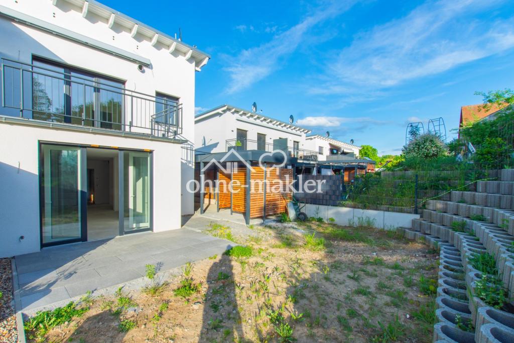 Blick Garten auf Haus