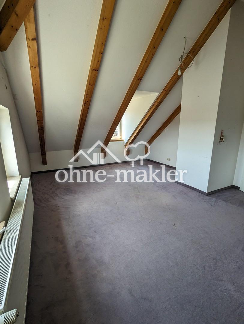 Schlafzimmer 5