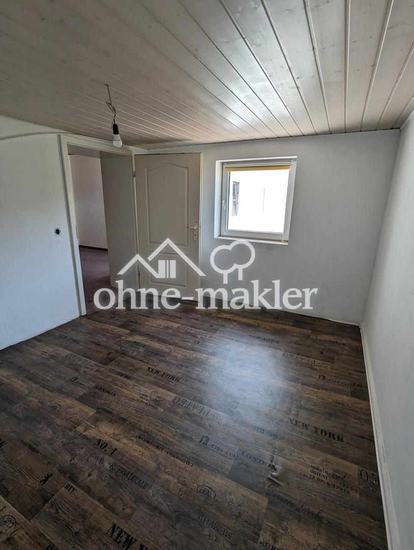 Schlafzimmer 4