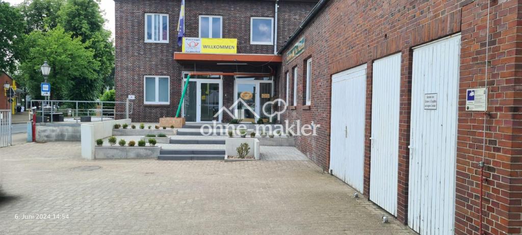 Ansicht Zug vom Parkplatz