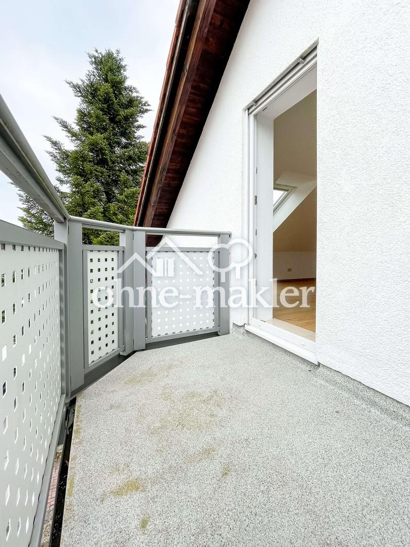 Schlafzimmer Balkon 1
