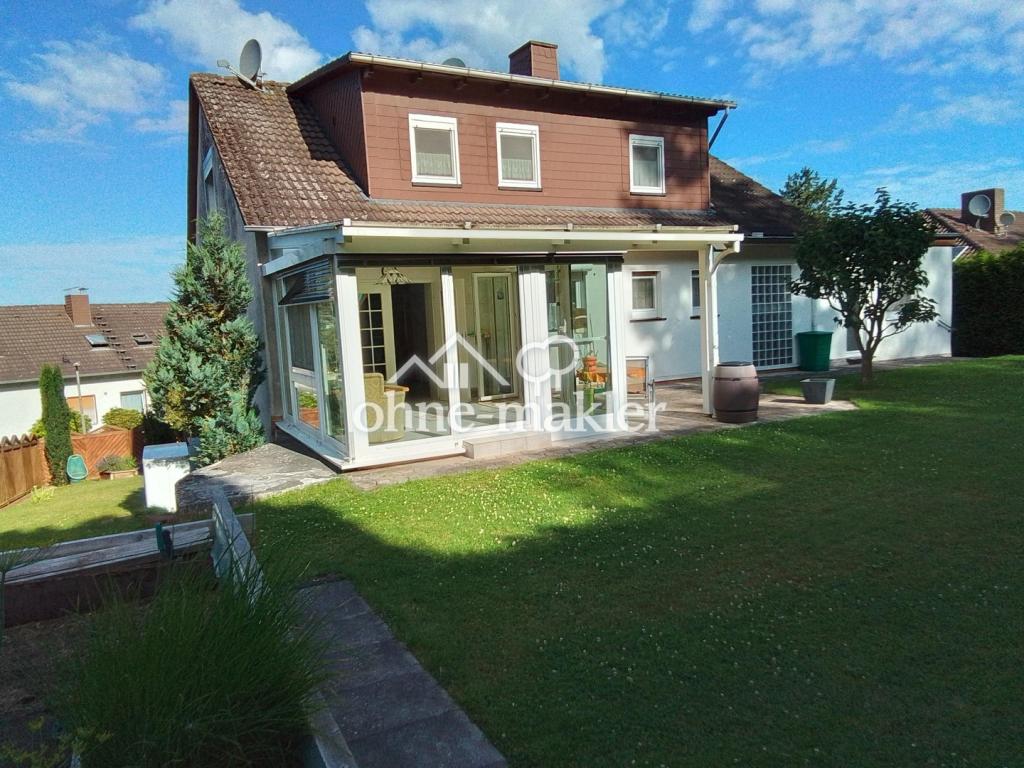 Hausansicht /Wintergarten