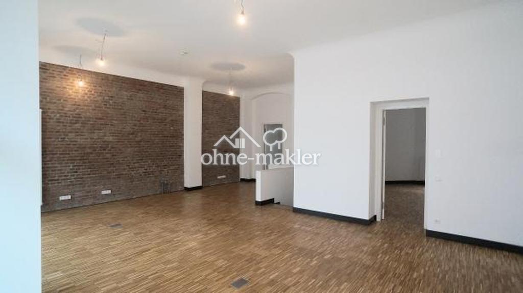 Frontbereich zur Strasse