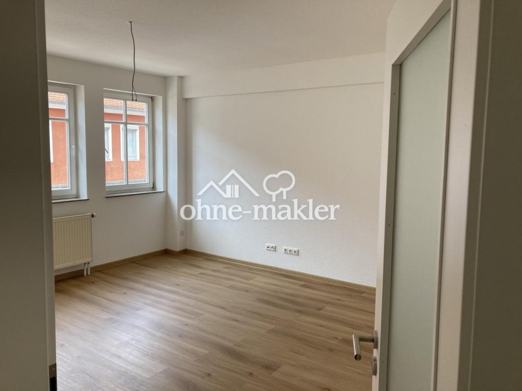 Helle Renovierte 3,5 Zimmerwohnung im Herzen von Obernburg - Photo 1