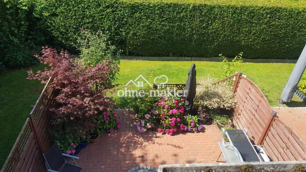 EG; Blick Loggia auf Terrasse