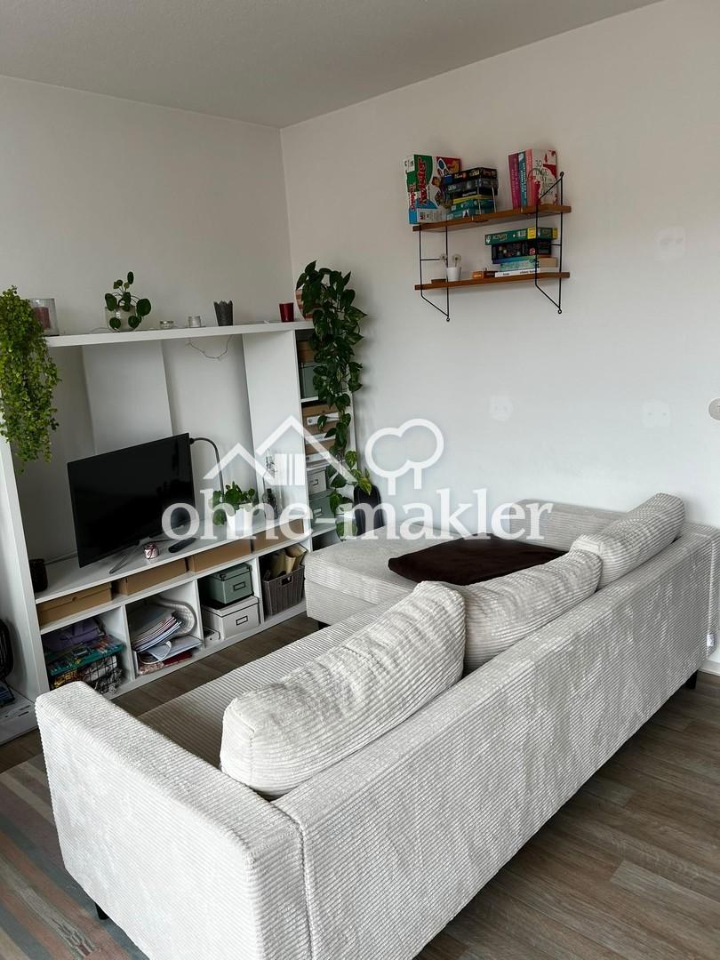 Dachterrassenwohnung mit 2 Zimmern (Einbauküche) sucht Mieter - Foto 3