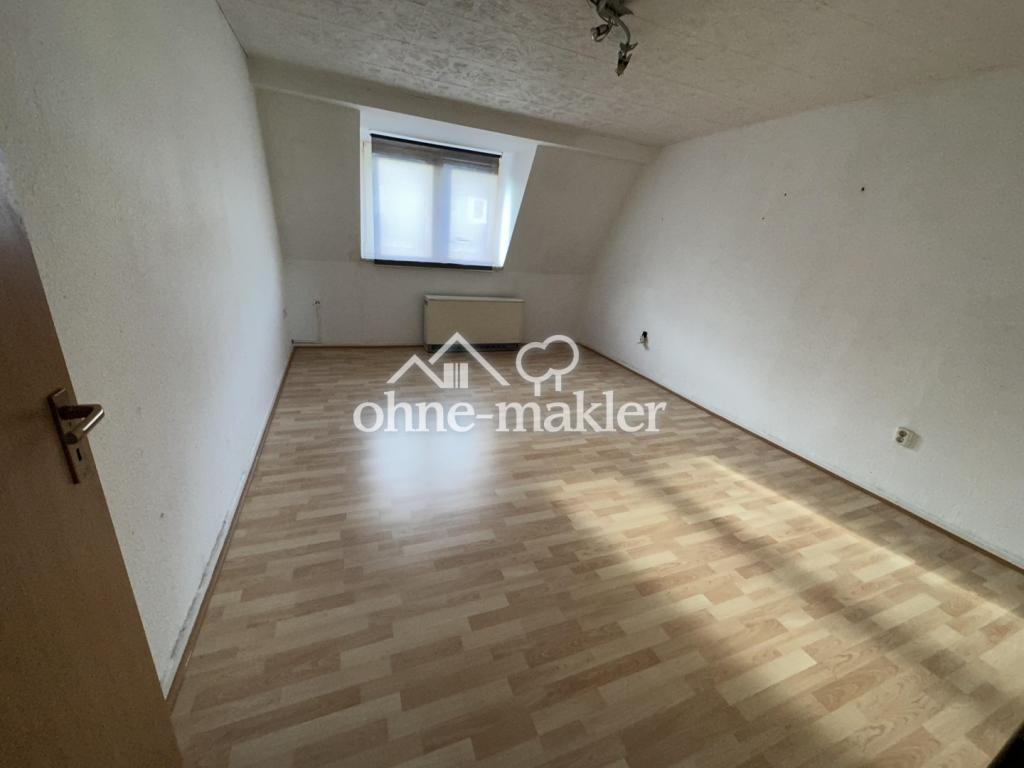 Gute gelegene, großzügige Wohnung im 3. OG - Foto 4