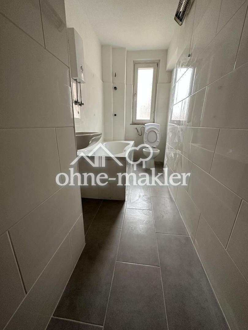 Gute gelegene, großzügige Wohnung im 3. OG - Foto 2