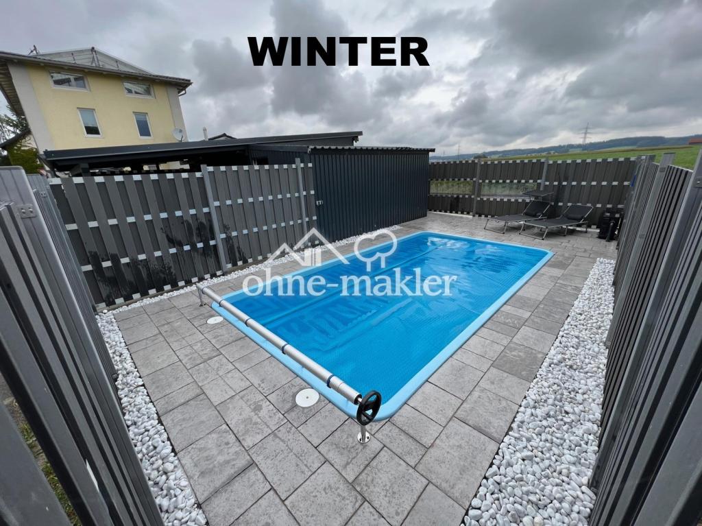 Pool im Winter