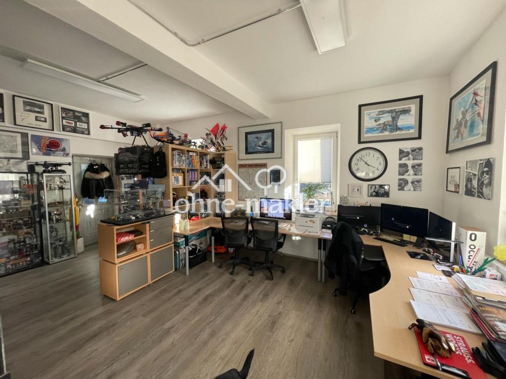 Arbeitszimmer