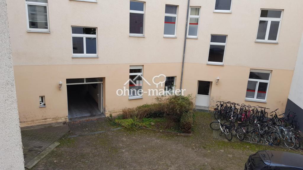 zum Innenhof